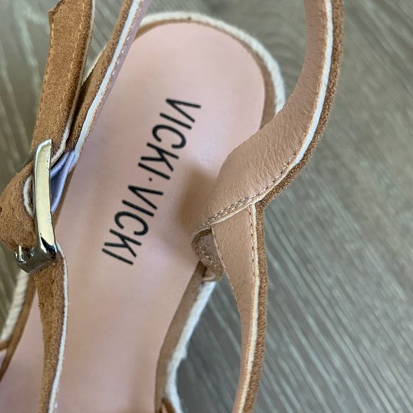 Vicki Vicki platform wedge sandals - Picture 3 of 5